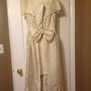 Unique Vintage two piece dress. Size 7/9 (size 4).